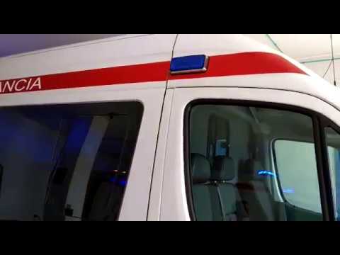 ambulancia juguete cruz roja