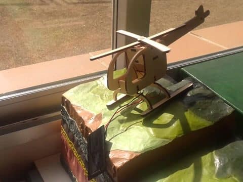helicoptero solar juguete