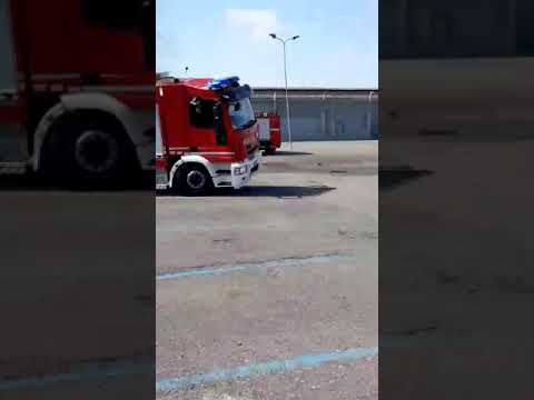 camión de bomberos de juguete grande